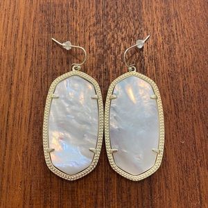 Kendra Scott Ivory Mother of Pearl Danielle earrings